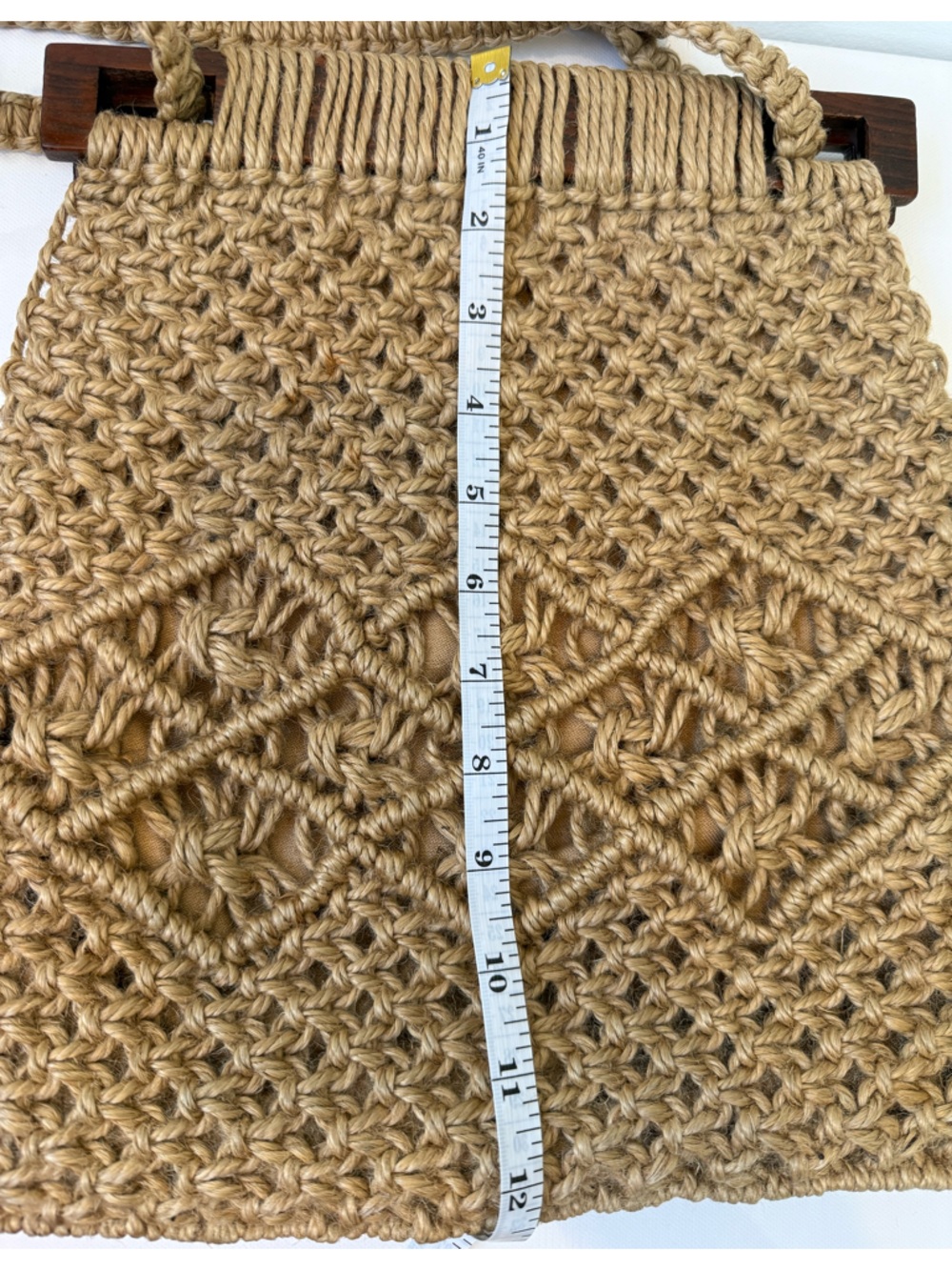 Vintage 70s Handmade Macrame Jute Bag Wooden Handle Boho Market Tote - Picture 7 of 10
